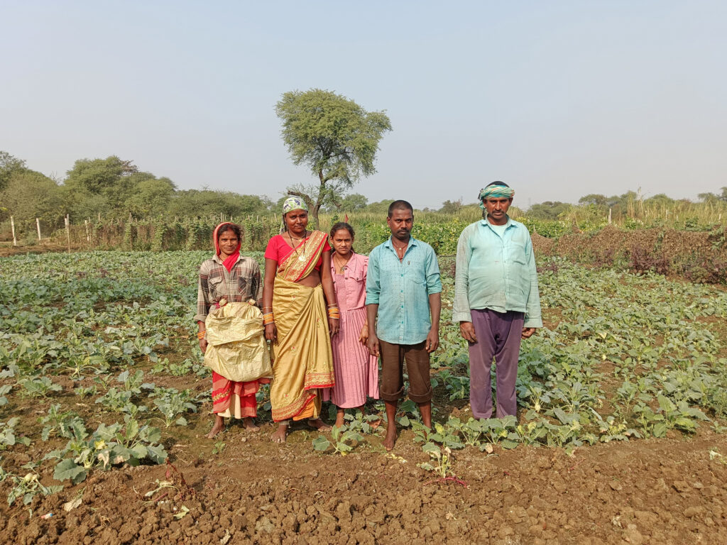 चारागाह बना ग्रामीण महिलाओं के लिए स्वरोजगार का केंद्र 3 02